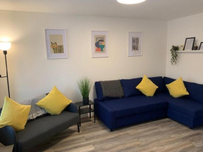 Spacious and central 4-bedroom house with parking